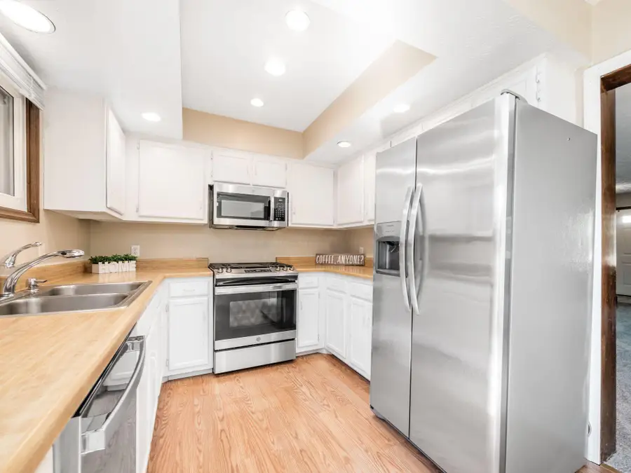 5374 Tartan Lane, Columbus, OH 43235 - #2