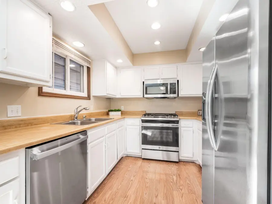 5374 Tartan Lane, Columbus, OH 43235 - #3