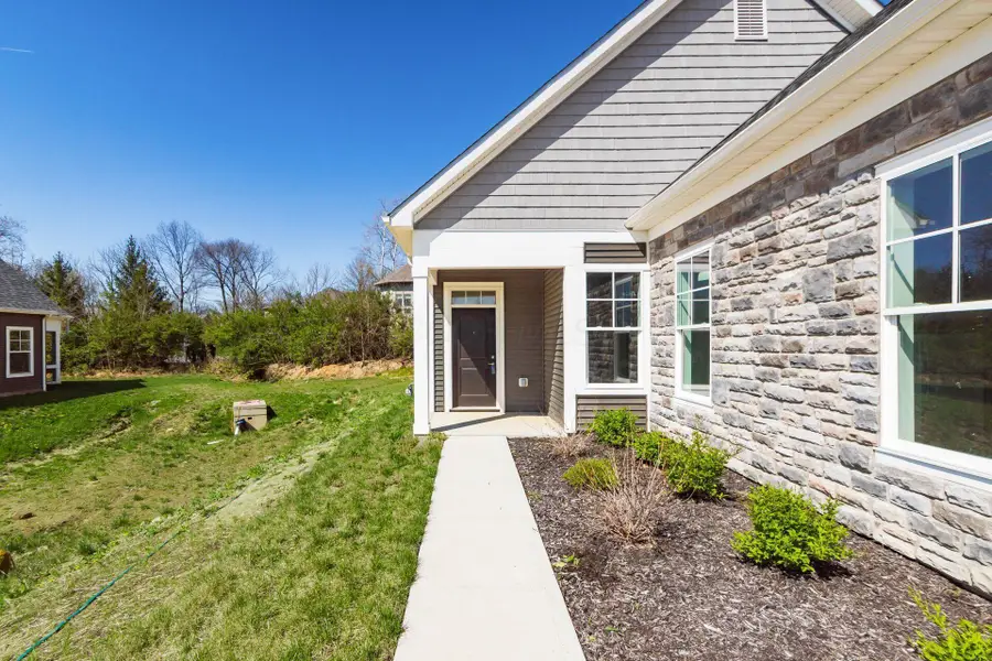 6040 Naughten Pond Drive, Columbus, OH 43213 - #2