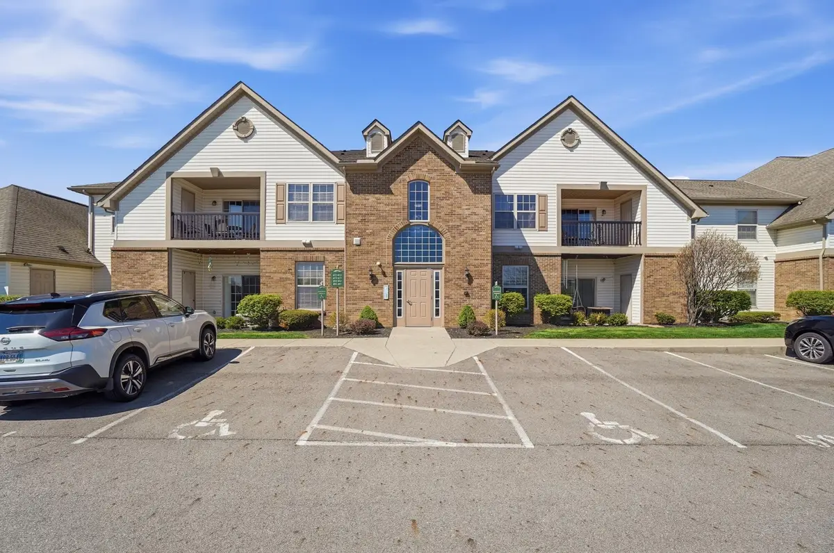 675 Hidden Springs Drive, Lewis Center, OH 43035 - #1