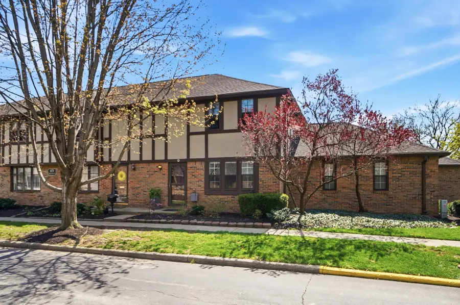 673 Olde Towne Avenue, Columbus, OH 43214 - #2