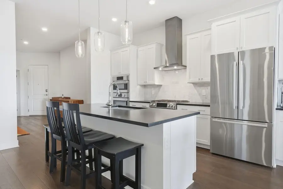 6745 Longshore Street, Dublin, OH 43017 - #3