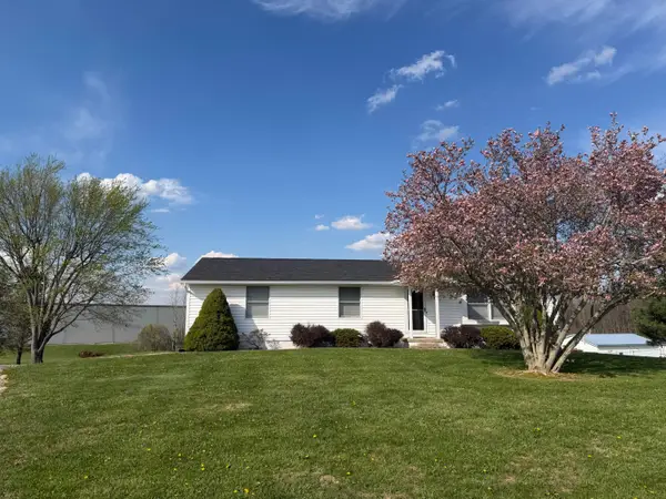 3585 Old Wheeling Road, Zanesville, OH 43701