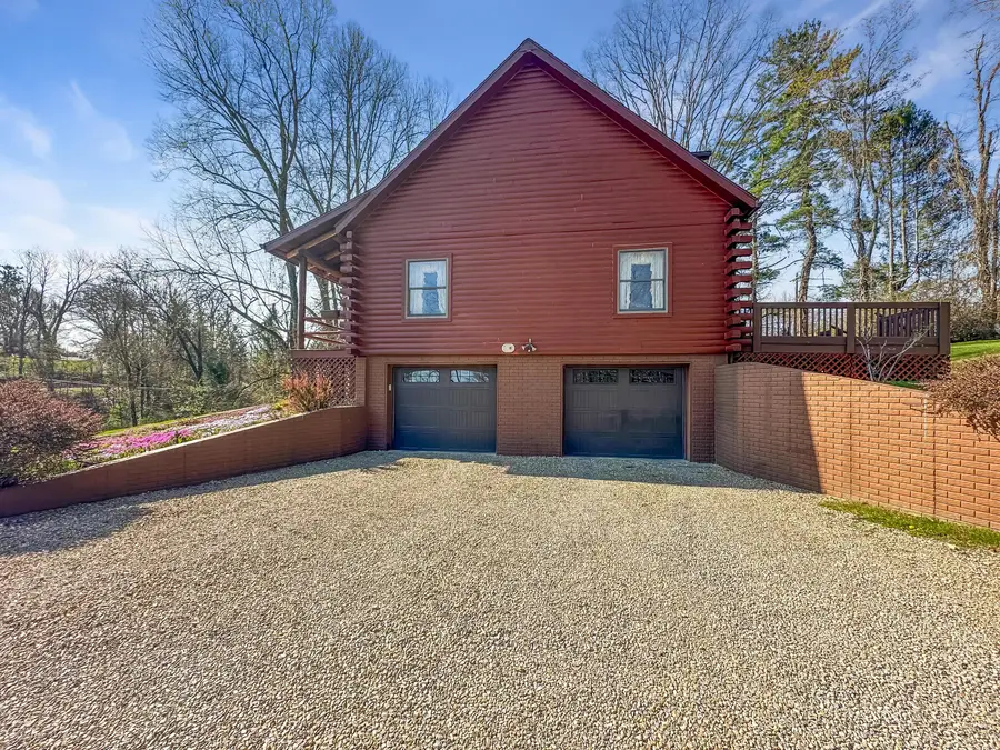 1795 Lovers Lane, New Lexington, OH 43764 - #3