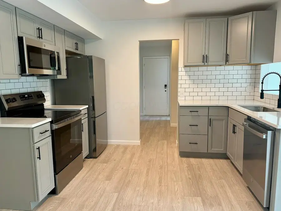 8800 Hubbard Drive N, Galloway, OH 43119 - #2