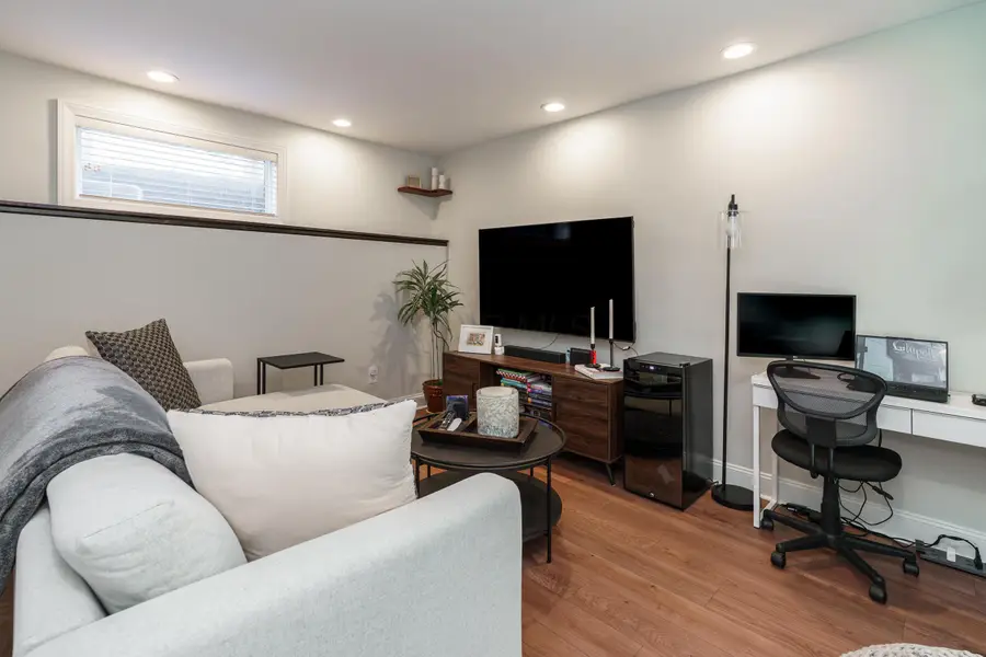 285 Lear Street, Columbus, OH 43206 - #2