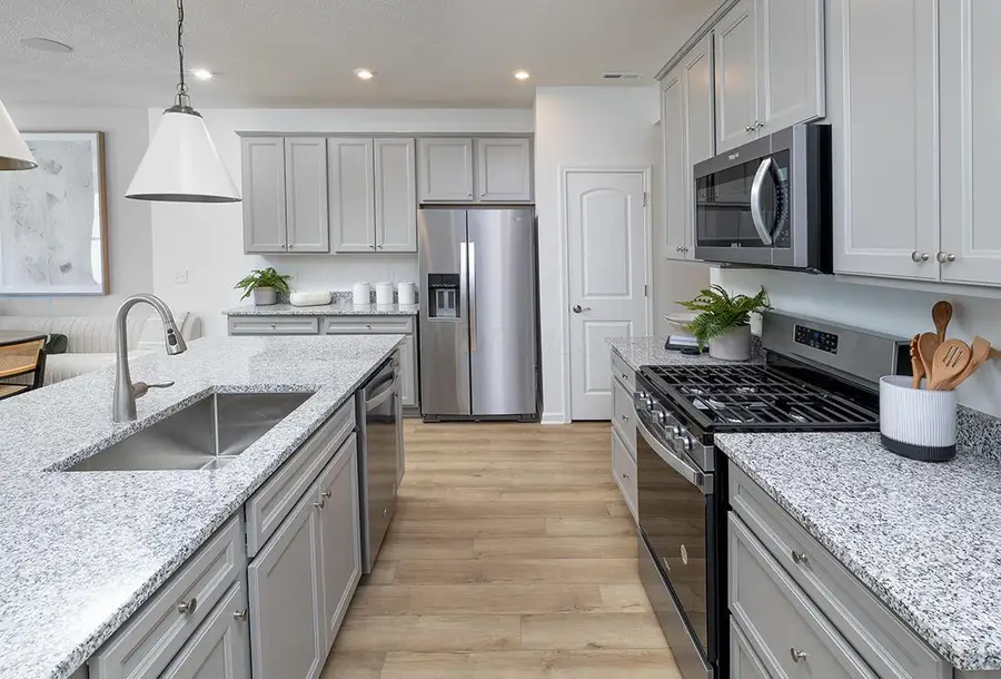 3384 Abberley Drive, New Albany, OH 43054 - #3