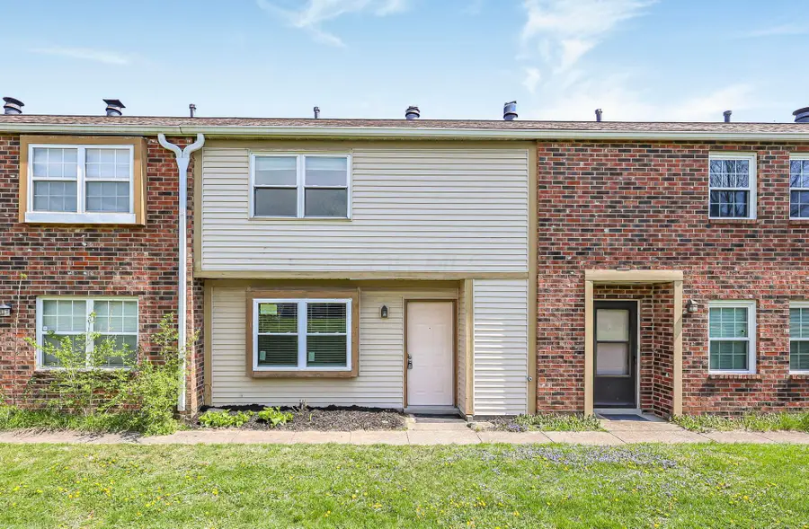 4919 Dublin Falls, Columbus, OH 43221 - #2