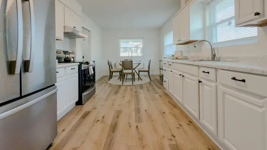 35 S Powell Avenue, Columbus, OH 43204 - #2