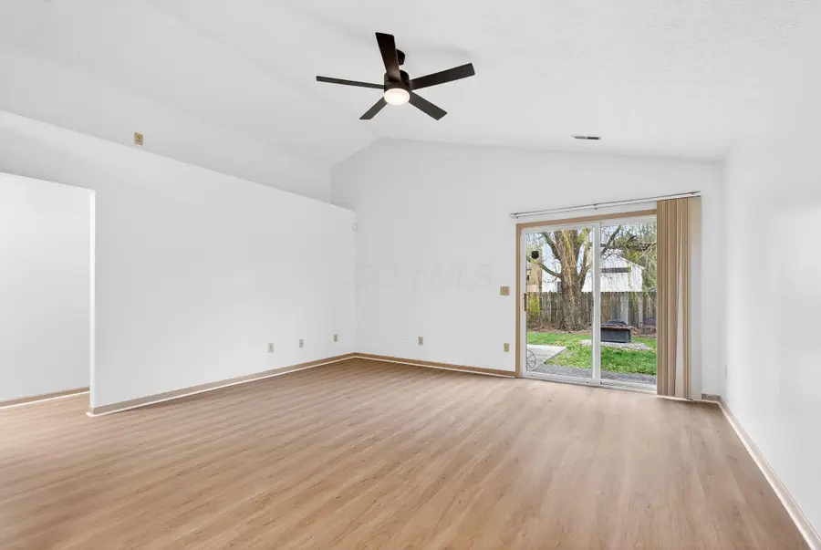 2064 Waymont Road, Columbus, OH 43229 - #3