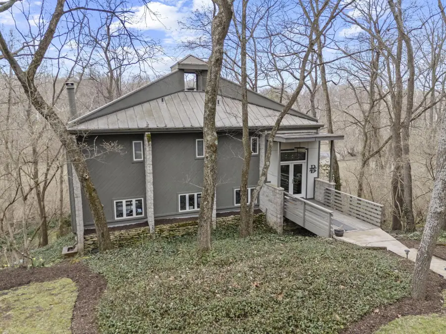 7985 Riverside Drive, Dublin, OH 43016 - #3