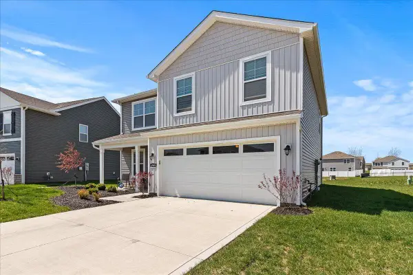 4949 Sanford Grv Place, Canal Winchester, OH 43110