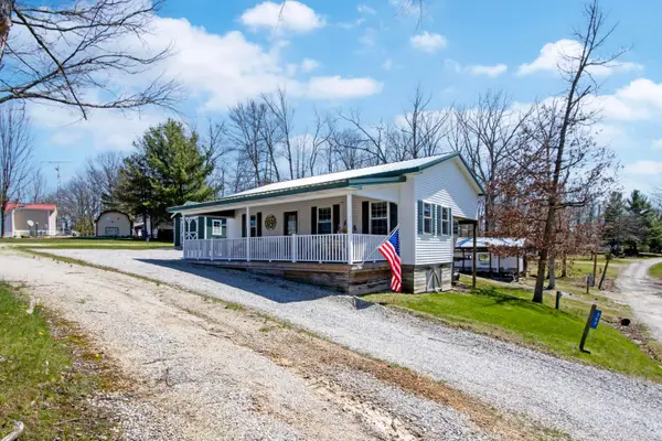 367 Alogonquion Autumn Road, Loudonville, OH 44842