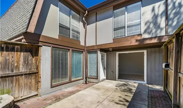 5442 Worthington Forest Place, Columbus, OH 43229