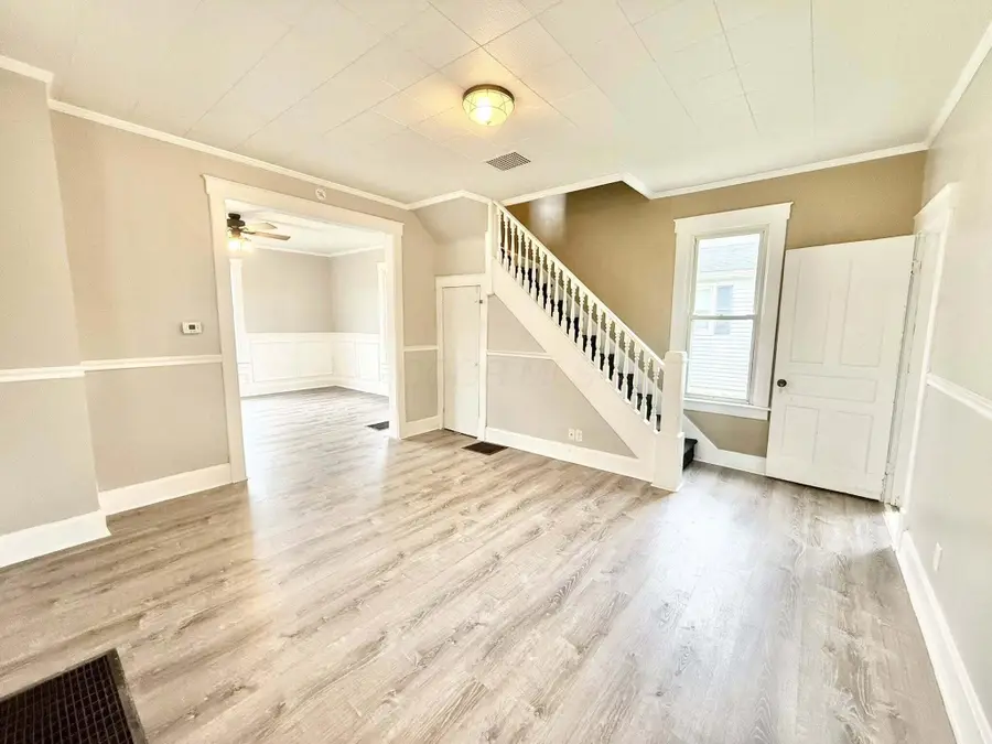 117 N Center Street, Mount Vernon, OH 43050 - #2