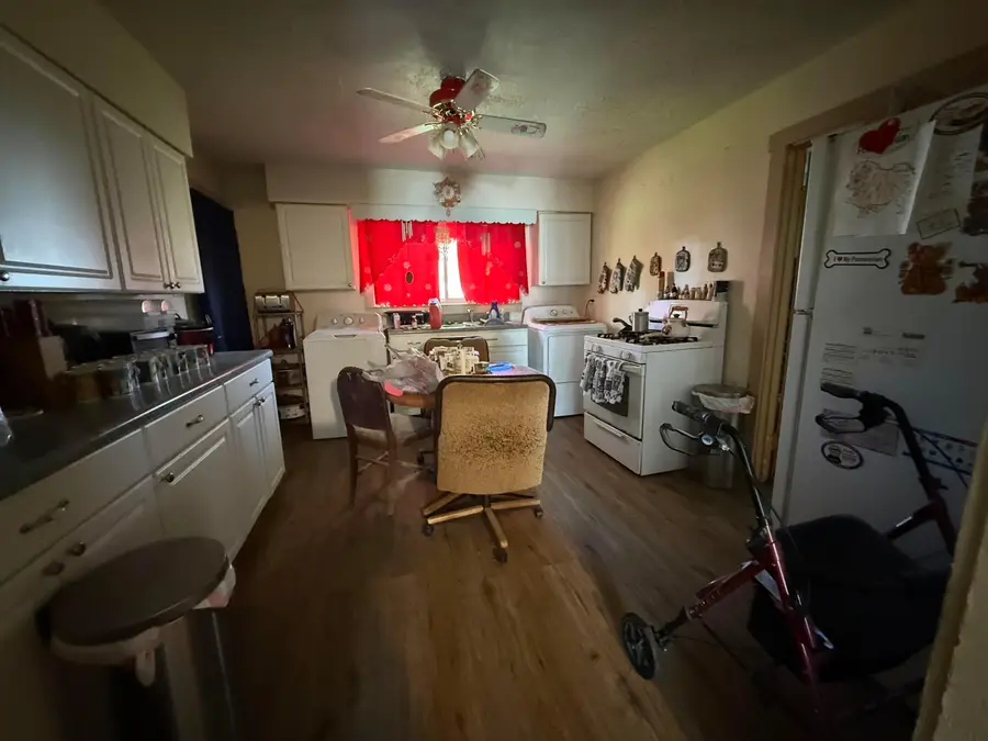 1222 E Paint Street, Washington Court House, OH 43160 - #3