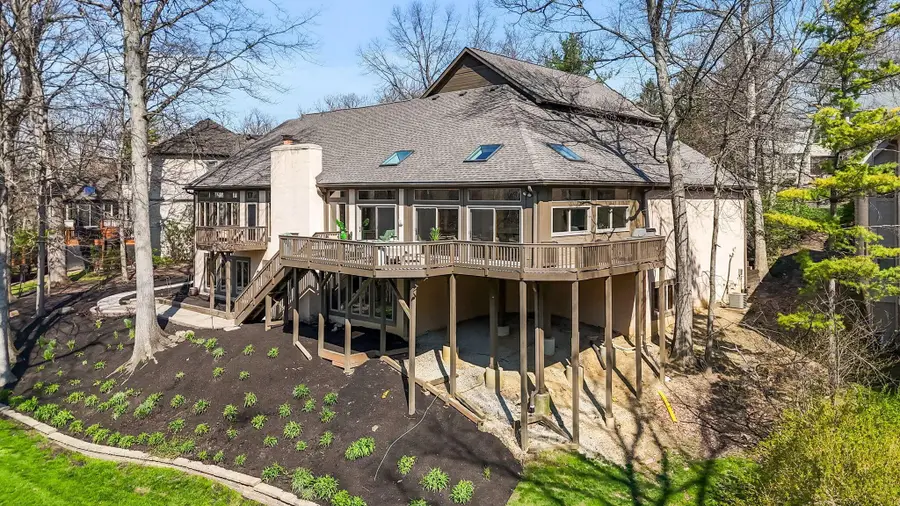 117 Lake Bluff Drive, Columbus, OH 43235 - #3