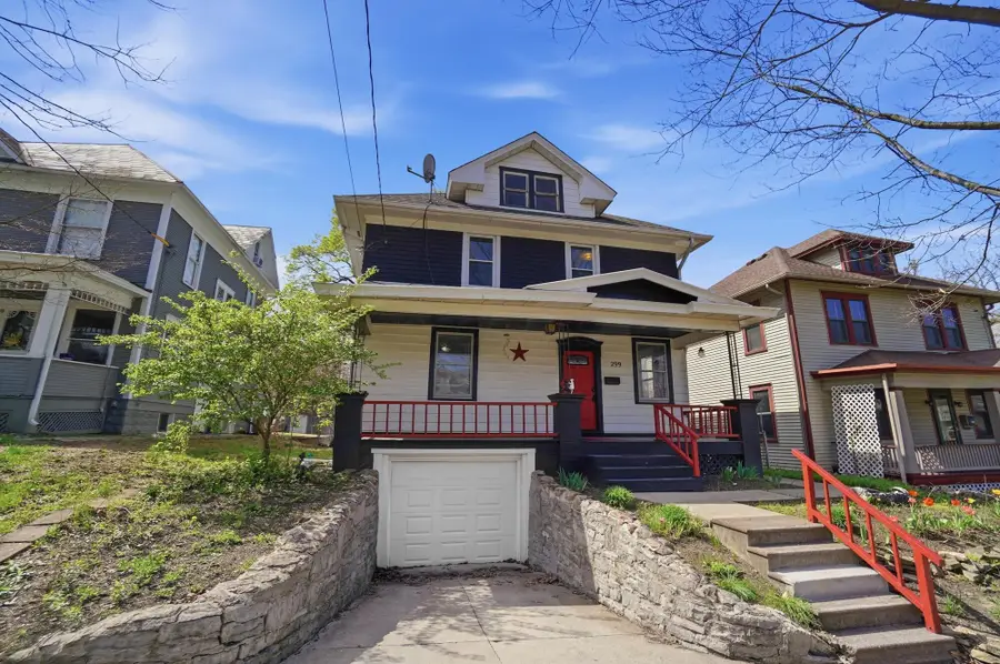 299 N Sandusky Street, Delaware, OH 43015 - #2