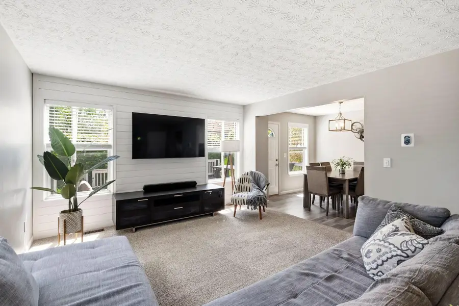 5264 Saddlebrook Drive, Columbus, OH 43221 - #3