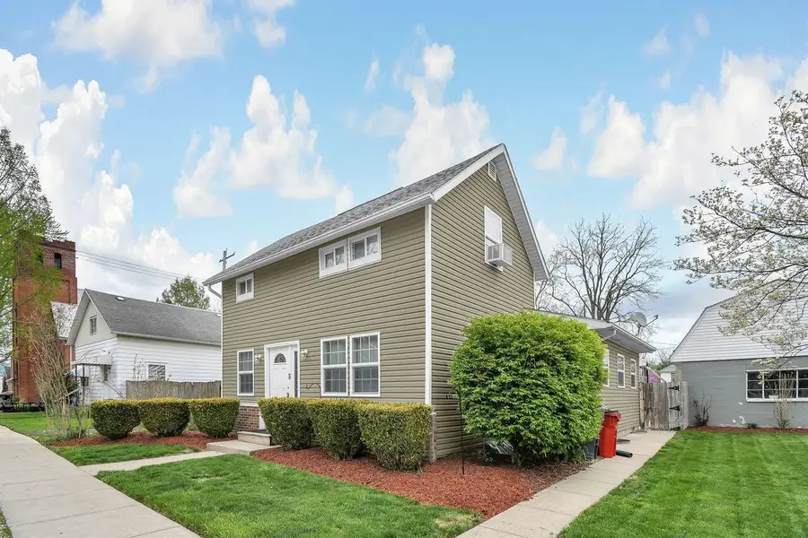 238 S Vine Street, Pataskala, OH 43062 - #2