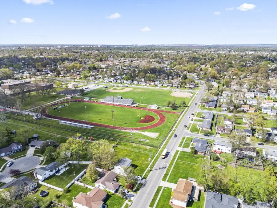 2117 Kilbourne Avenue, Columbus, OH 43229 - #3