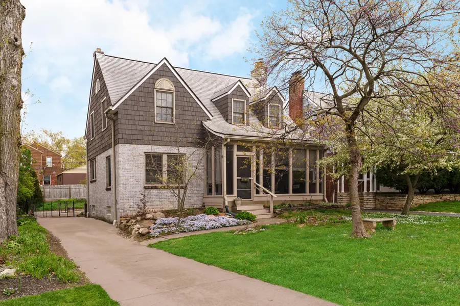 74 E Torrence Road, Columbus, OH 43214 - #2