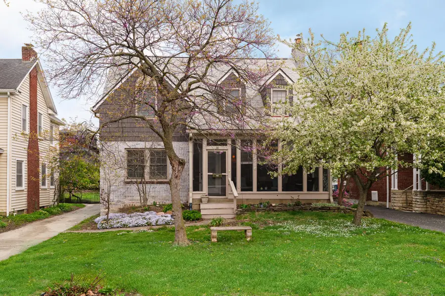 74 E Torrence Road, Columbus, OH 43214 - #3
