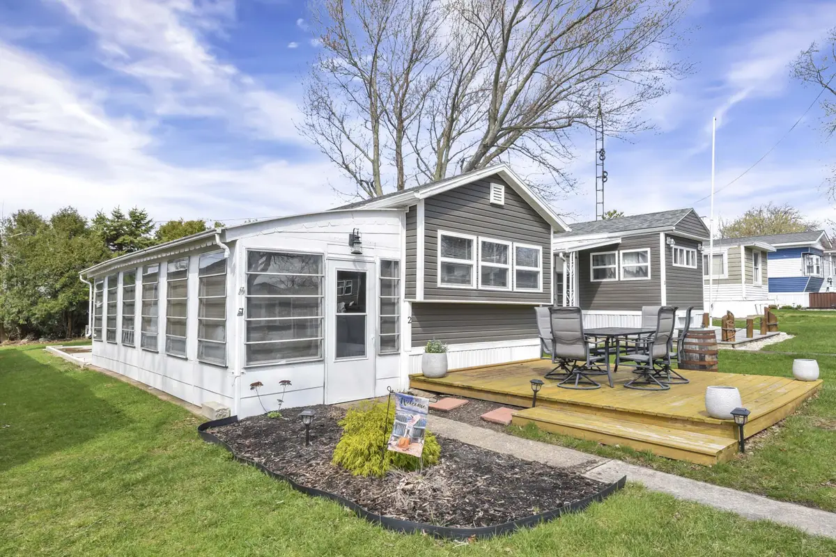 8696 E Bayshore Road, Marblehead, OH 43440 - #1