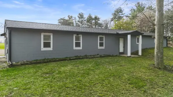 1727 1/2 St Rt 60, Ashland, OH 44805