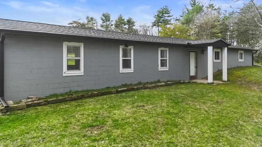 1727 1/2 St Rt 60, Ashland, OH 44805 - #2