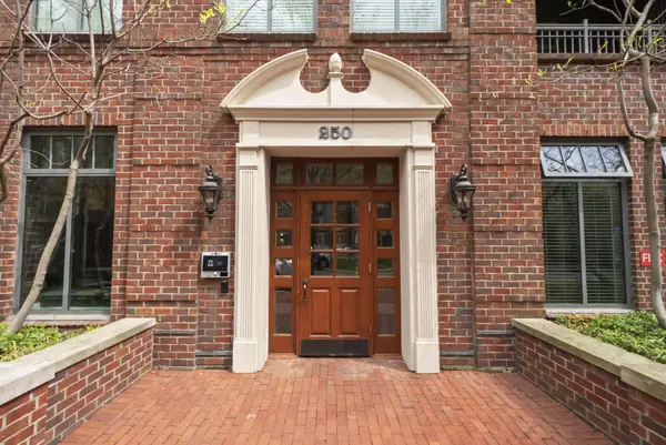 250 Daniel Burnham Square, Columbus, OH 43215