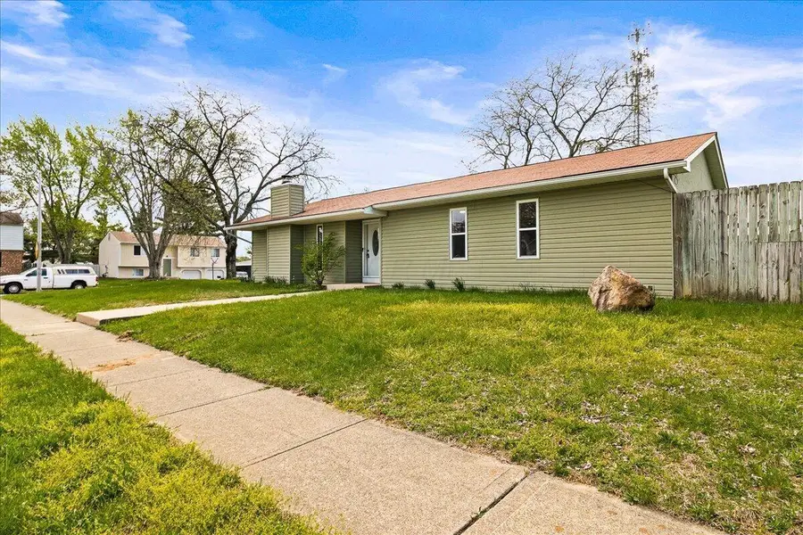 7976 Goldsmith Drive, Reynoldsburg, OH 43068 - #2