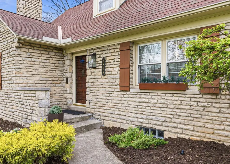 2808 E Broad Street, Bexley, OH 43209 - #2