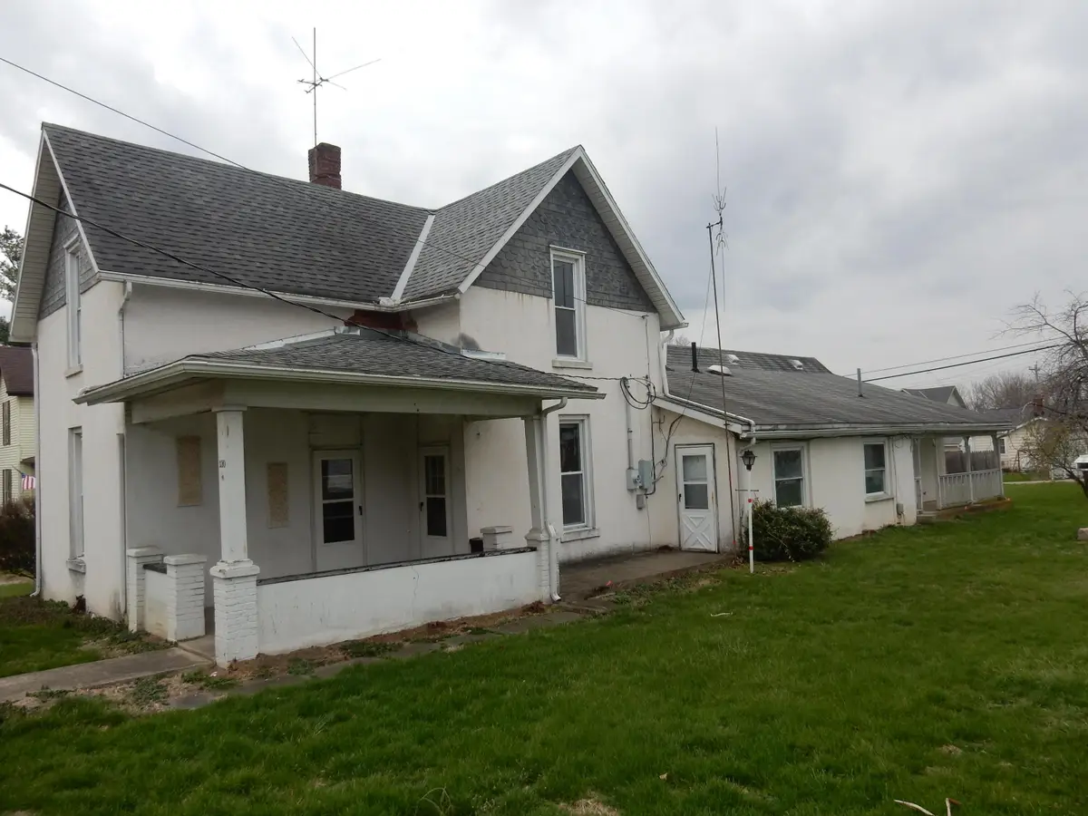 130 W Main Street, Centerburg, OH 43011 - #1