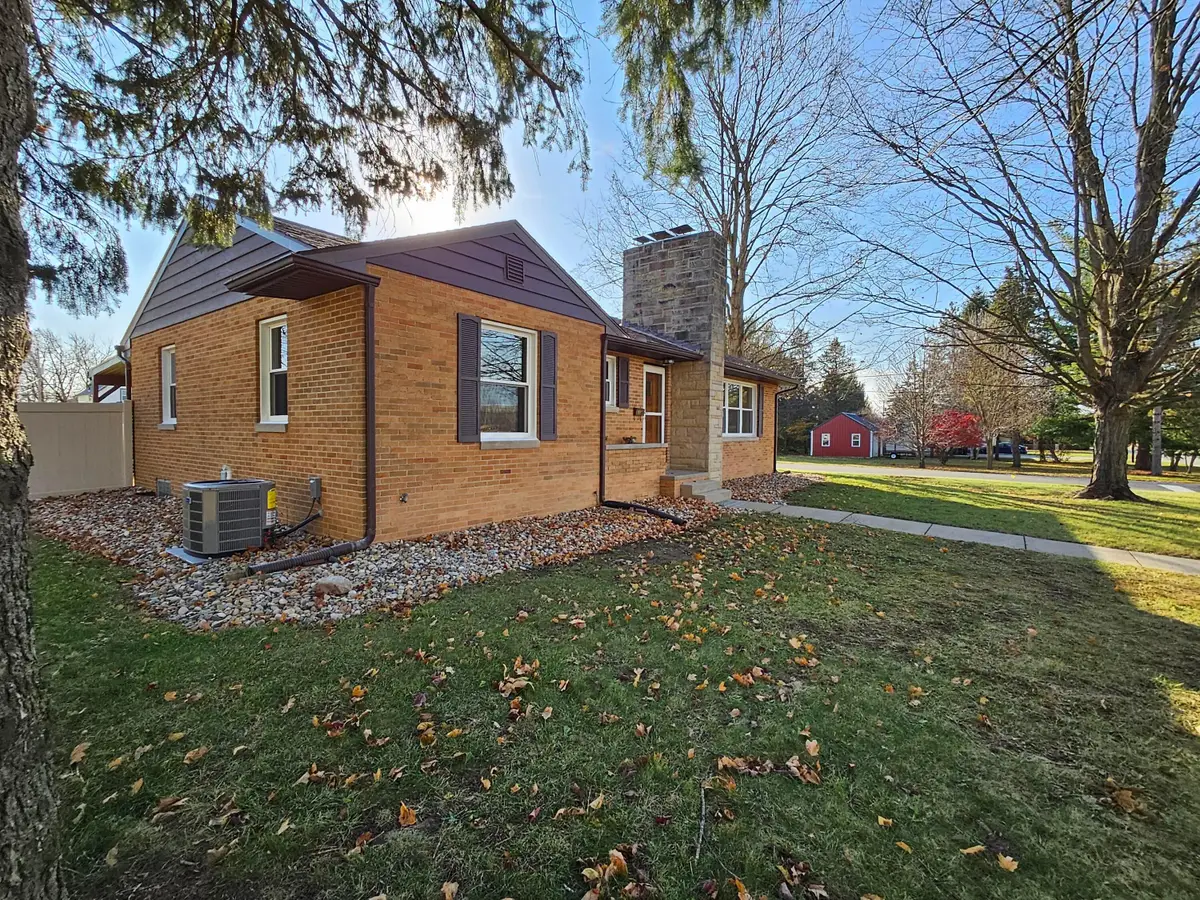 885 W Perry Street, Bucyrus, OH 44820 - #1