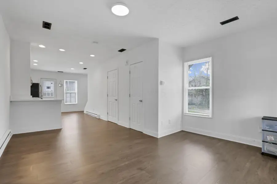 39 W Ramlow Alley, Columbus, OH 43202 - #2