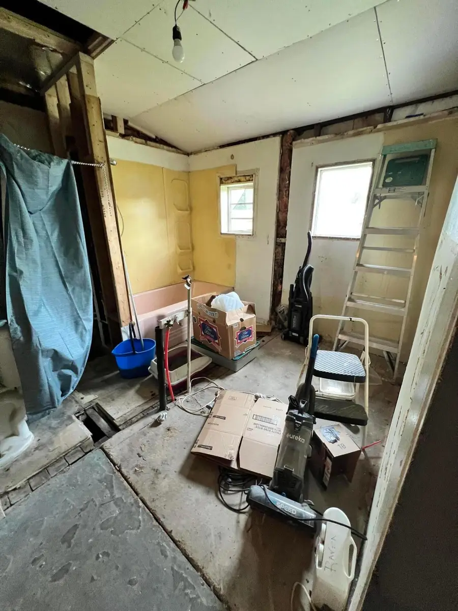 404 N 10th Street, Newark, OH 43055 - #3