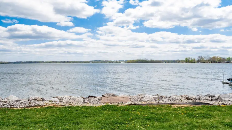 13150 W Bank Drive Ne, Millersport, OH 43046 - #2