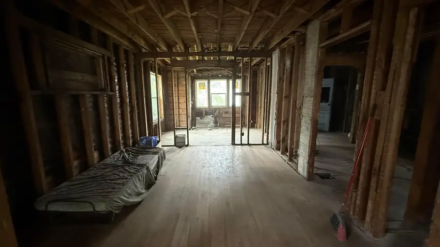 1079 Ellsworth Avenue, Columbus, OH 43206 - #3