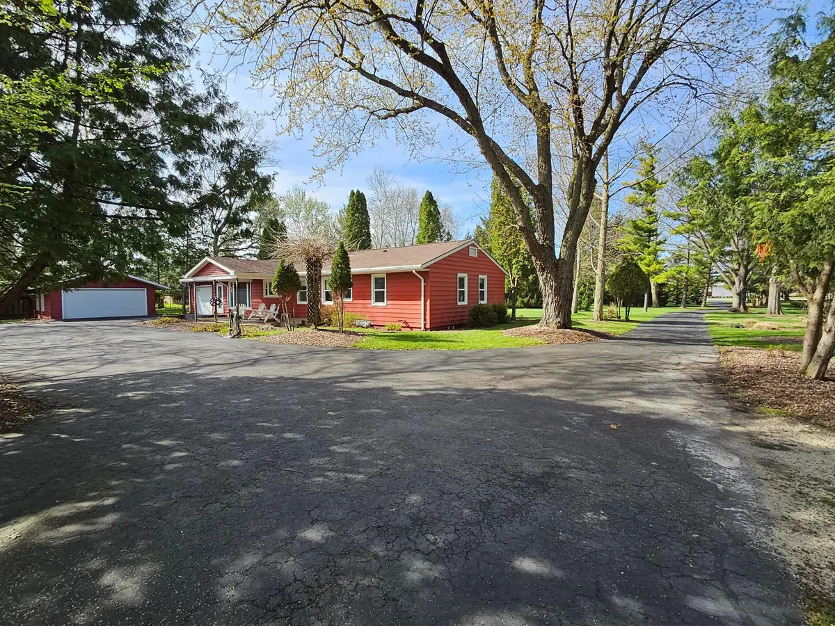 1115 E Wyandot Avenue, Upper Sandusky, OH 43351 - #1