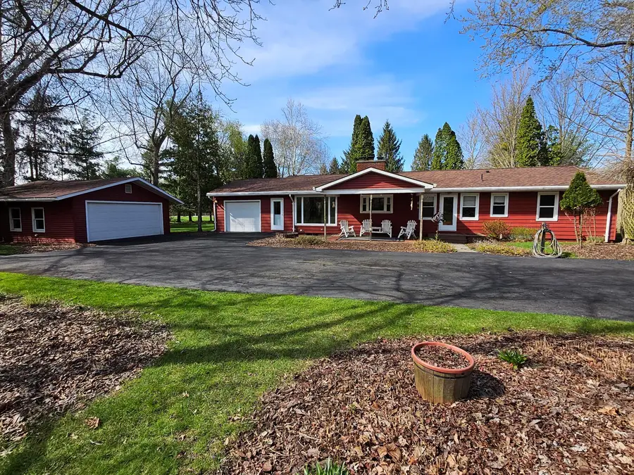 1115 E Wyandot Avenue, Upper Sandusky, OH 43351 - #2