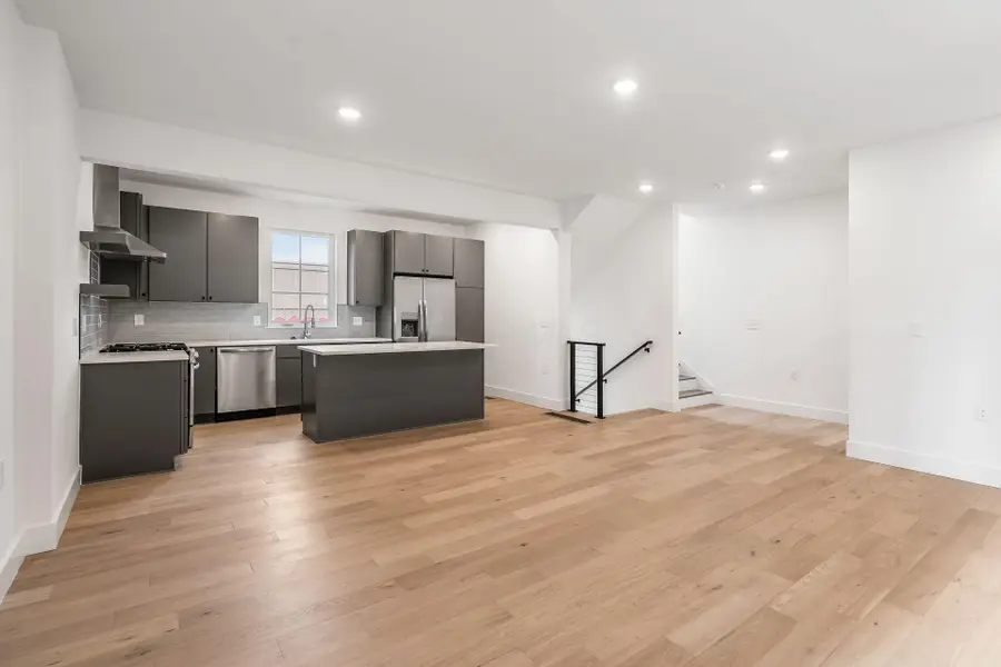 110 E Lafayette Street, Columbus, OH 43215 - #3