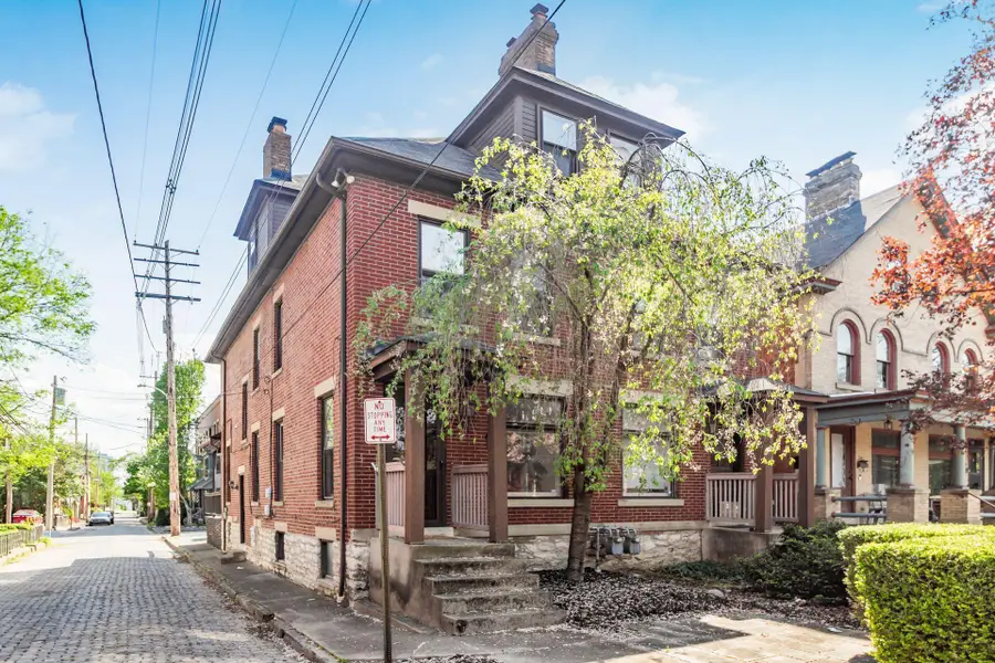 237 Collins Avenue, Columbus, OH 43215 - #3