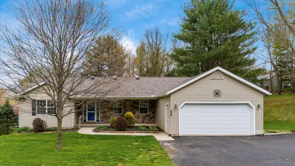 1664 Apple Valley Drive, Howard, OH 43028