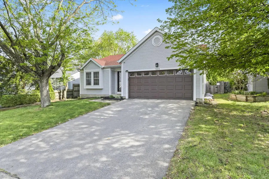 7394 Harbour Town Drive, Pickerington, OH 43147 - #2