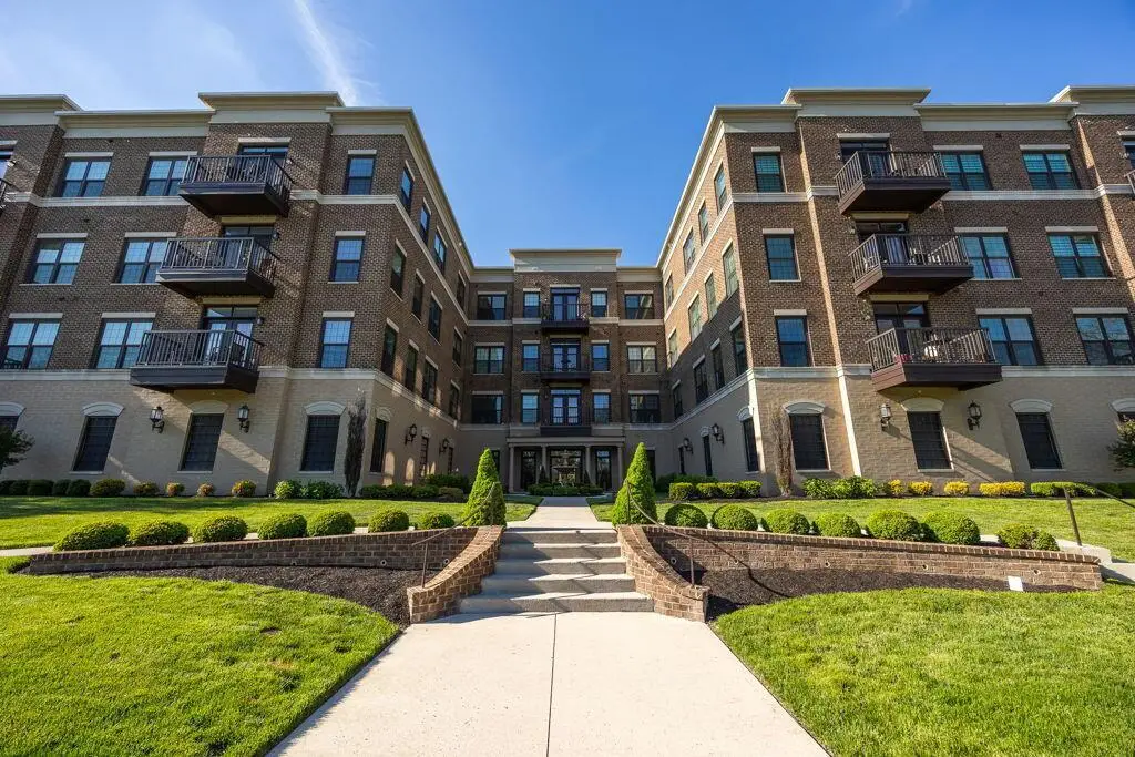 1670 E Broad Street, Columbus, OH 43203 - #1