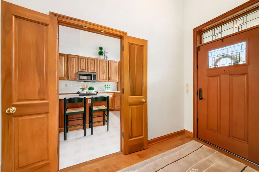 582 Westbury Woods Court, Westerville, OH 43081 - #2