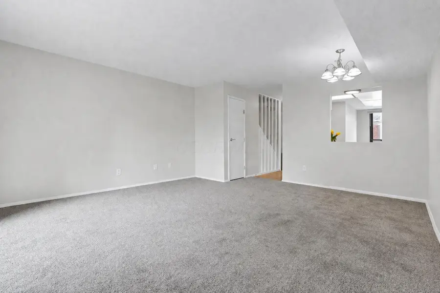 25 King Arthur Boulevard, Westerville, OH 43081 - #2