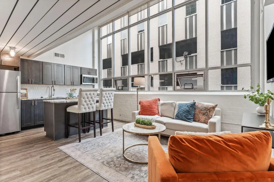 60 E Spring Street, Columbus, OH 43215 - #2