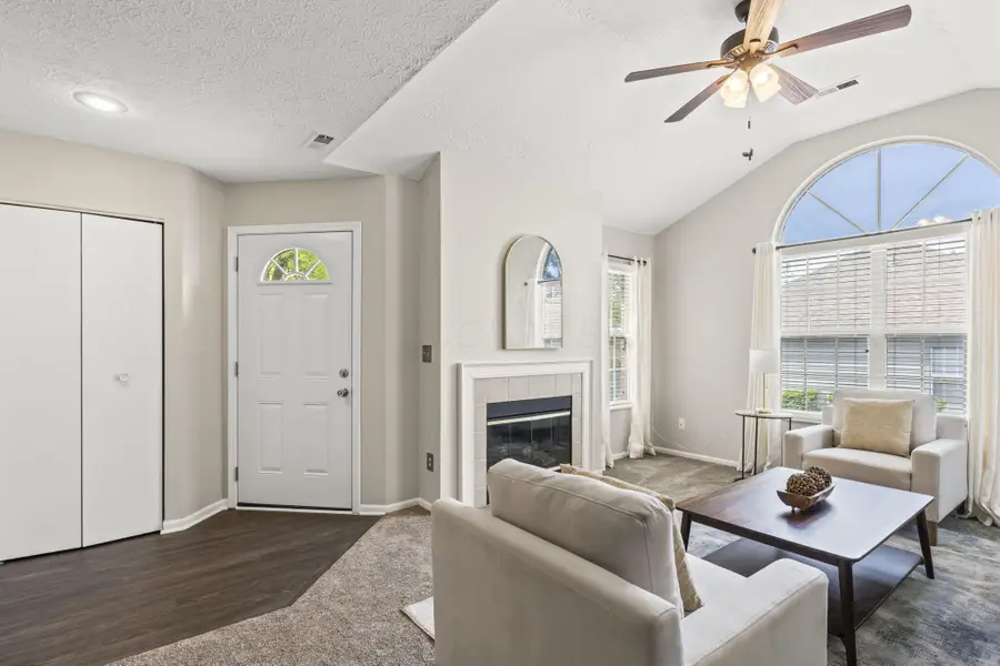 360 Villa Oaks Lane, Columbus, OH 43230 - #3